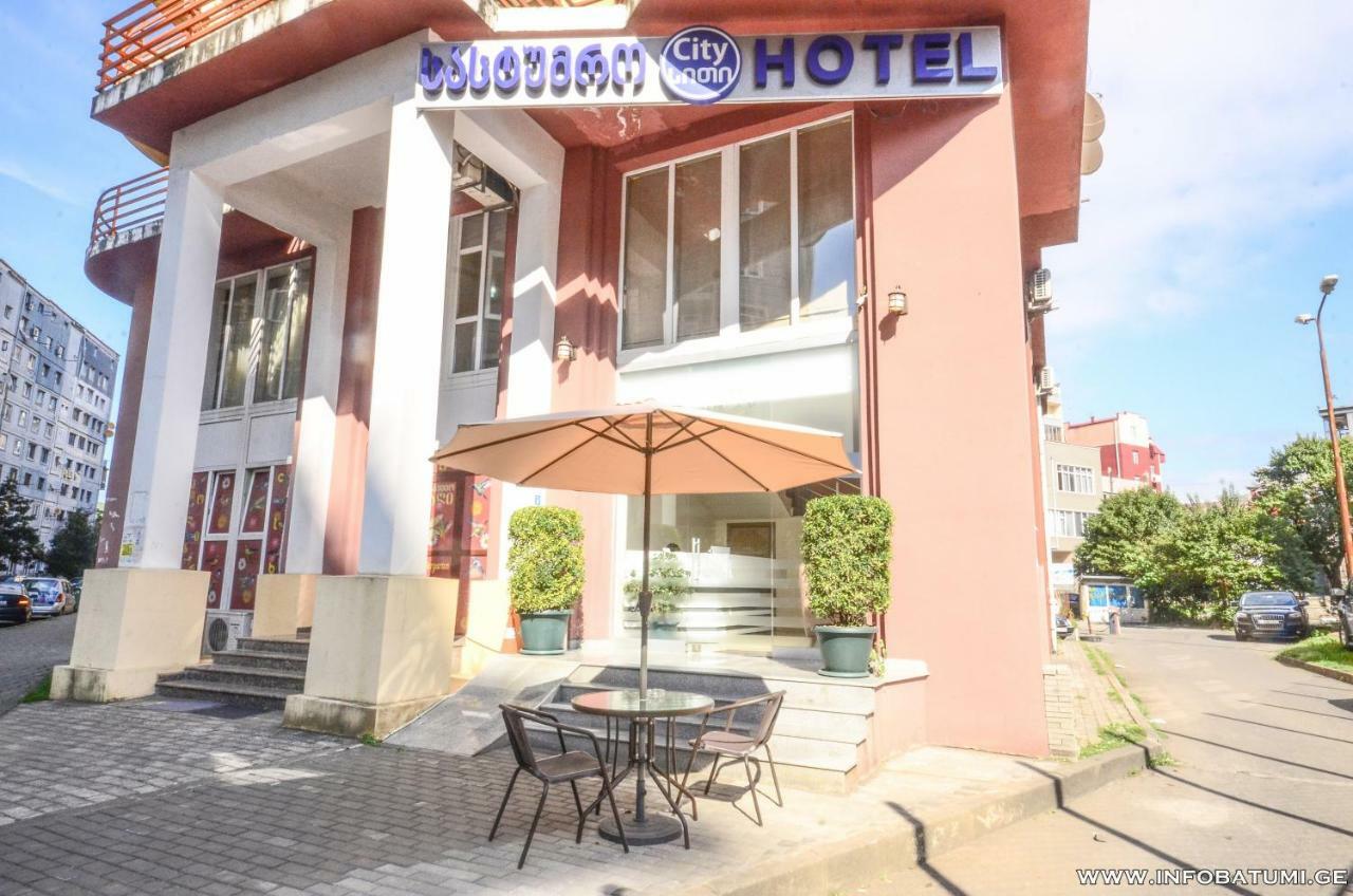 City Hotel Batumi Exterior foto
